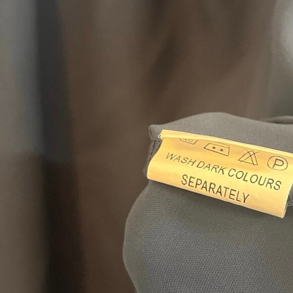 Bloomchic Navy Floral Embroidered Top Size 14-16 - Picture 8 of 8